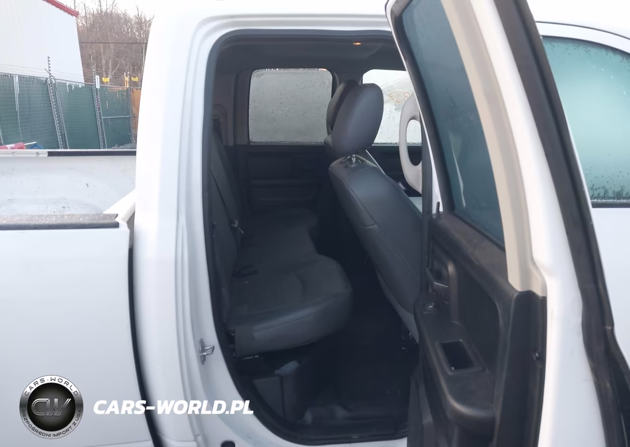 2016 Ram 1500 Tradesman VIN:1C6RR7FG7GS385539 - 8