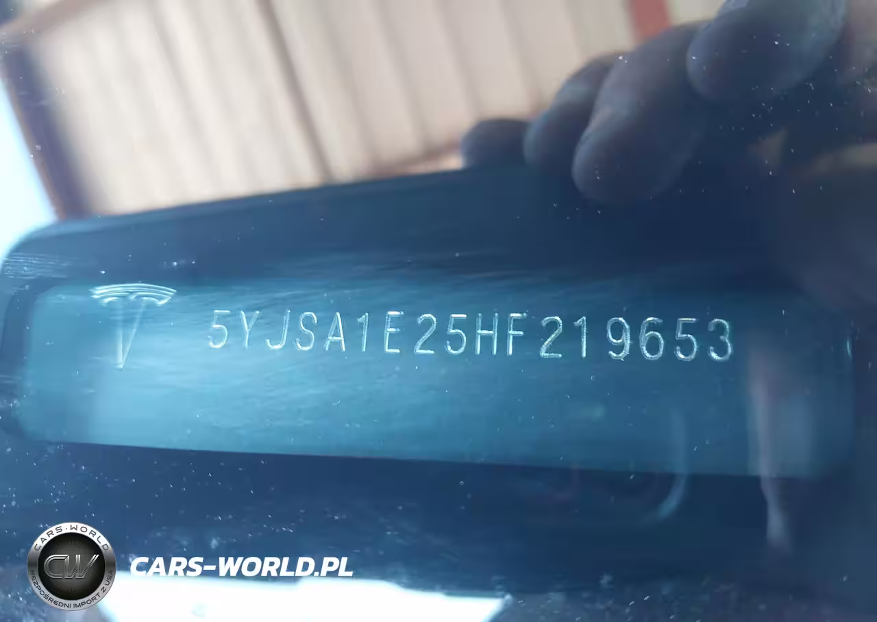 2017 Tesla Model S VIN:5YJSA1E25HF219653 - 9