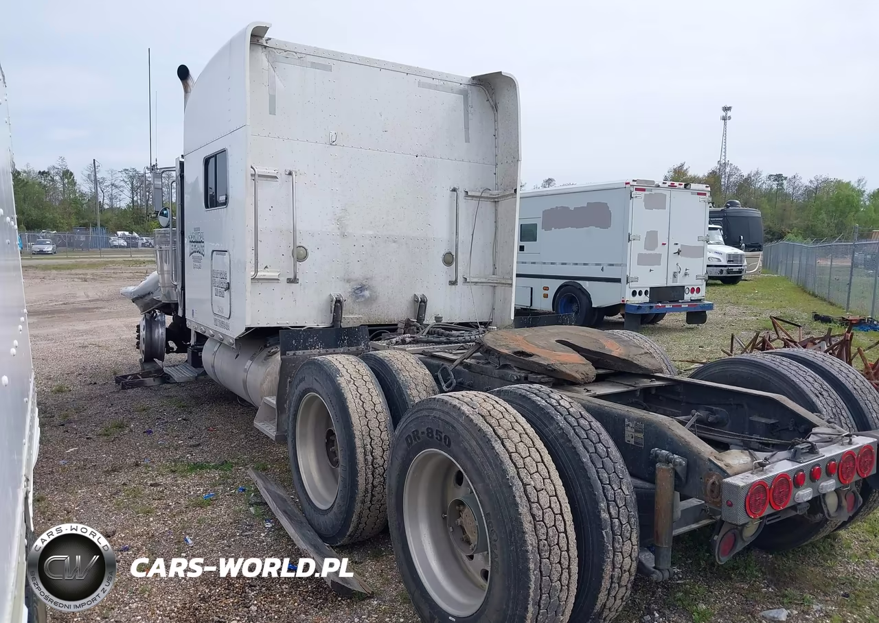 2007 Peterbilt 379 VIN:1XP5DB9X97D679404 - 4