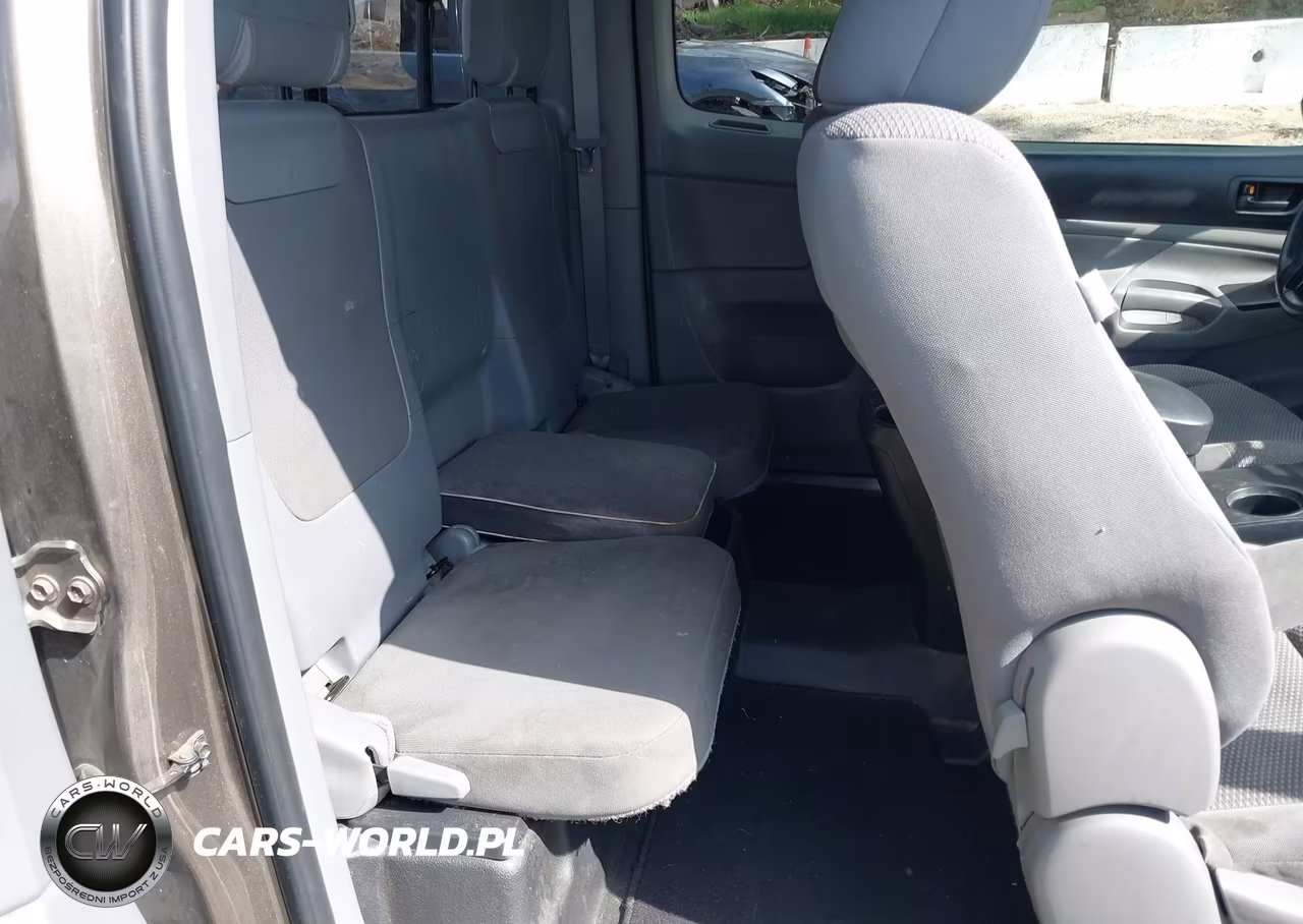 2012 Toyota Tacoma VIN:5TFTX4CN7CX018126 - 8