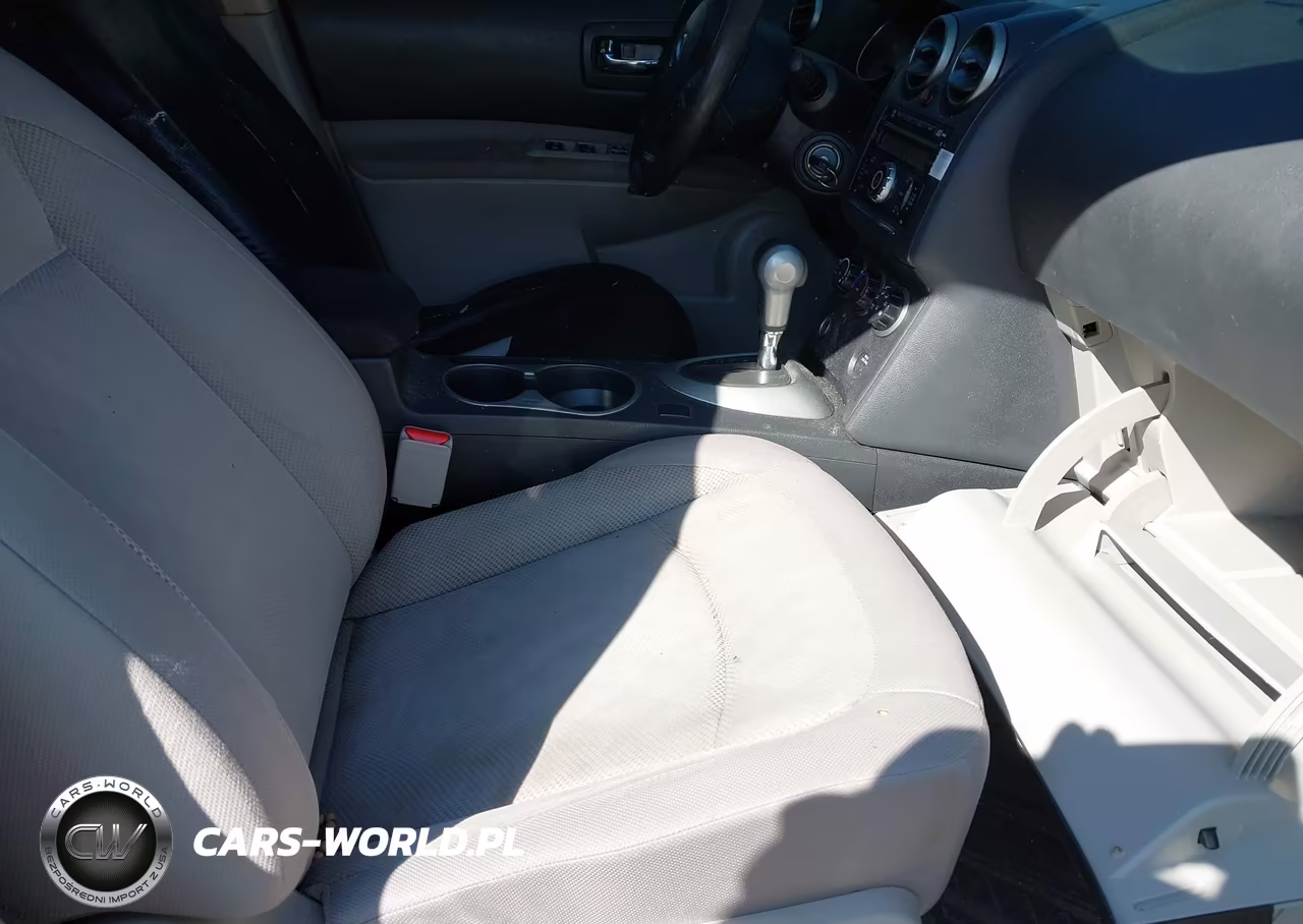 2013 Nissan Rogue S VIN:JN8AS5MV3DW652975 - 5