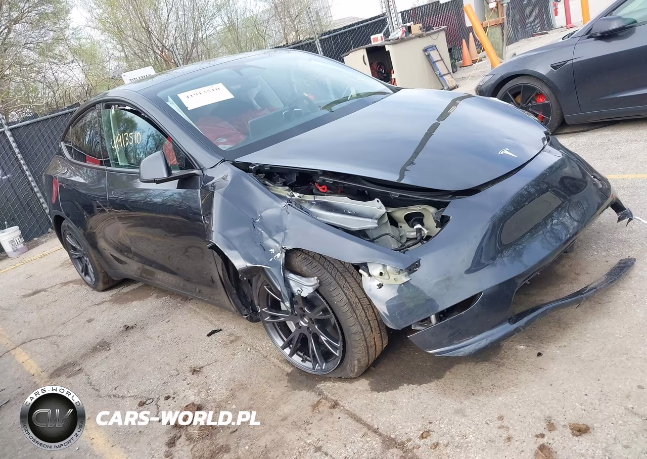 2025 Tesla Model Y Long Range Dual Motor All-Wheel Drive – zdjęcie 1 z 18