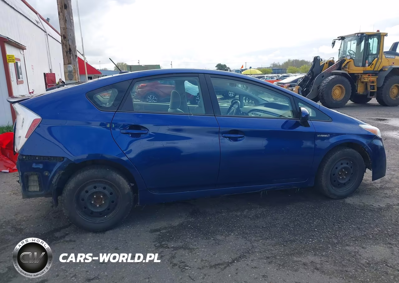 2011 Toyota Prius Two VIN:JTDKN3DU7B0273206 - 14
