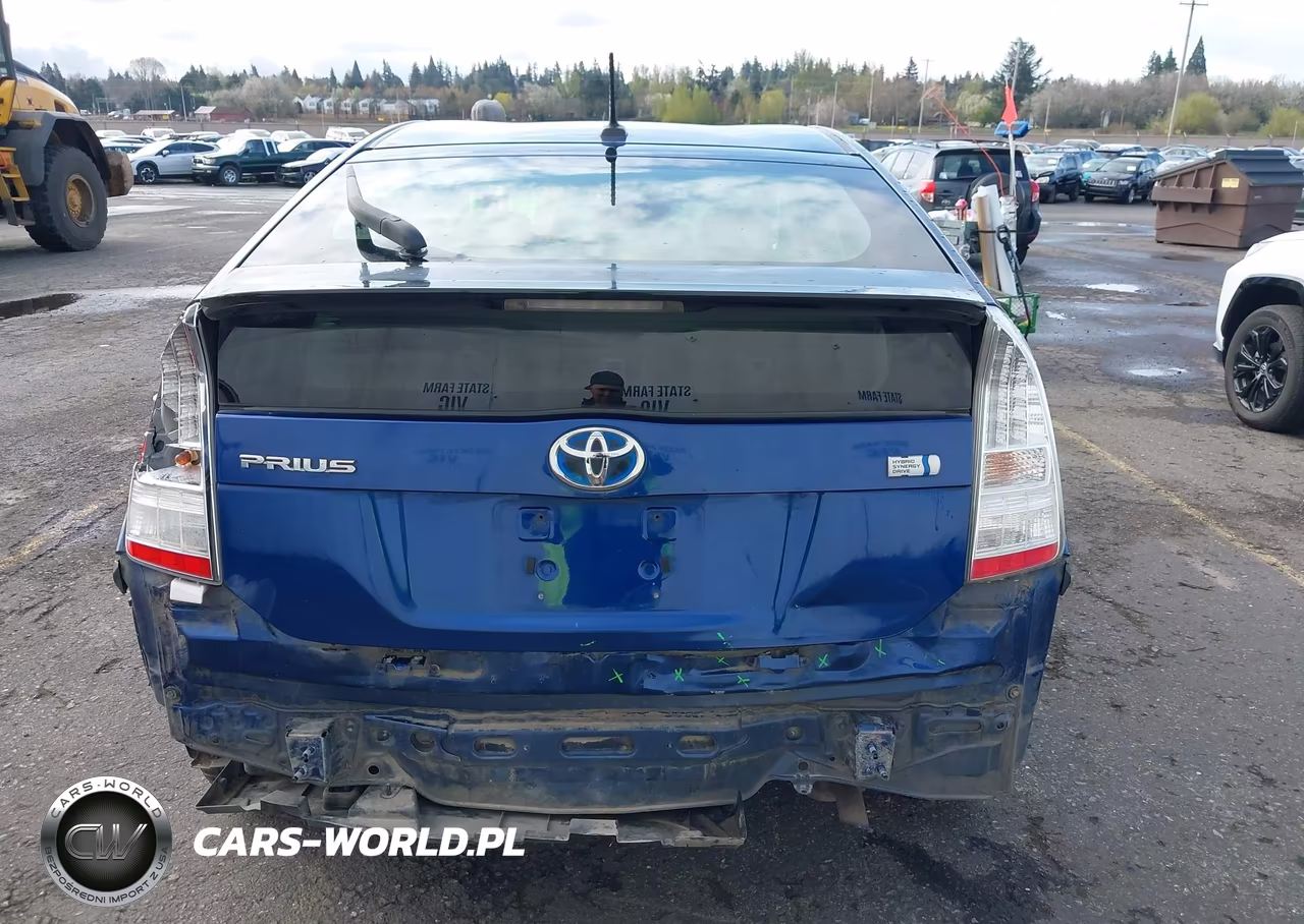 2011 Toyota Prius Two VIN:JTDKN3DU7B0273206 - 17