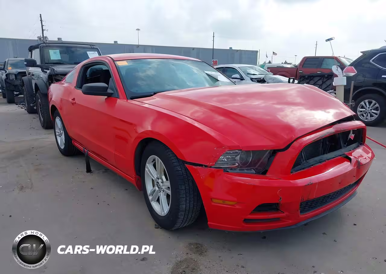 2014 Ford Mustang V6