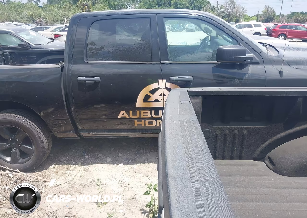 2018 Ram 1500 VIN:1C6RR6KG0JS300032 - 13