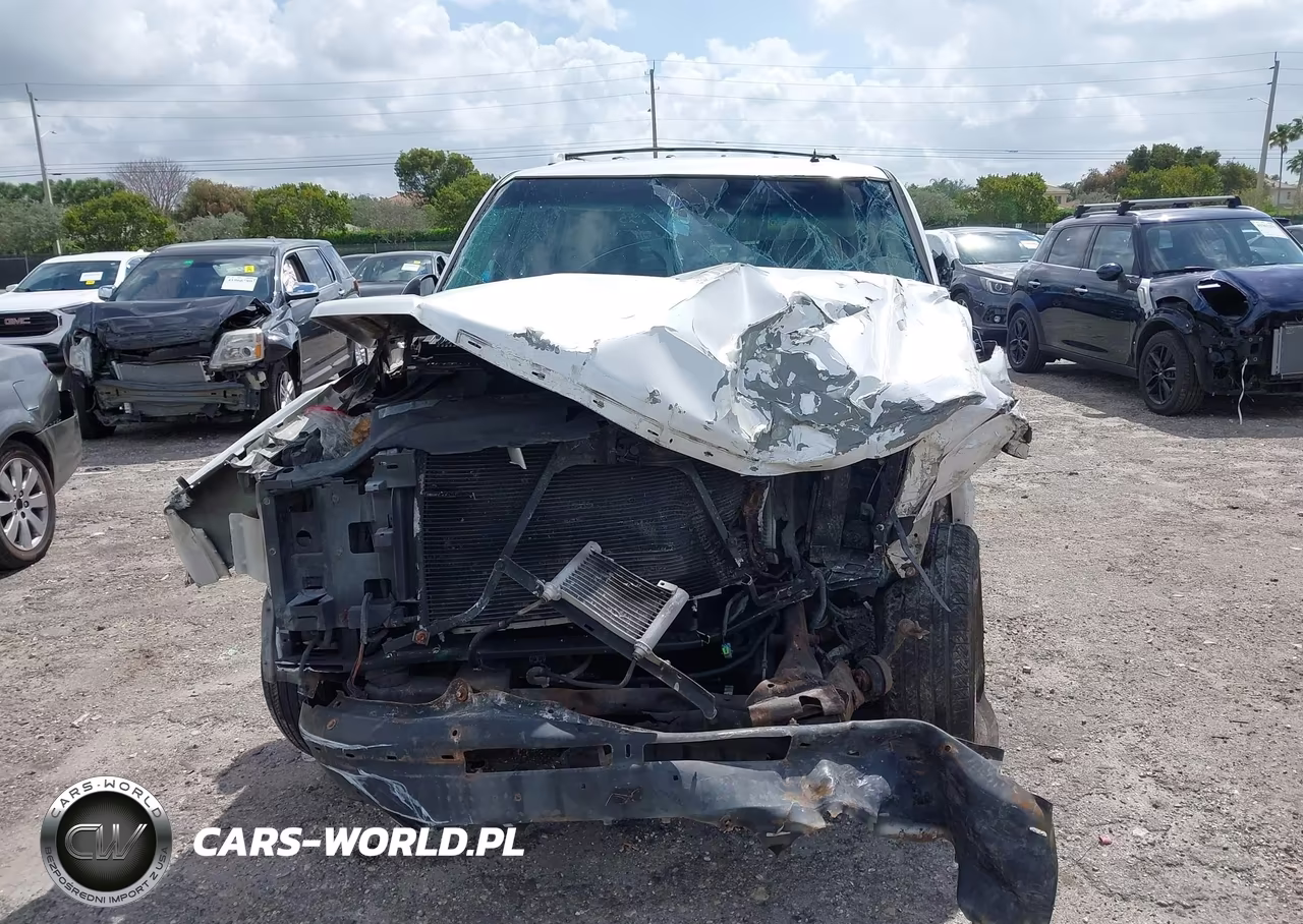 2002 Cadillac Escalade Standard VIN:1GYEC63T42R183580 - 12