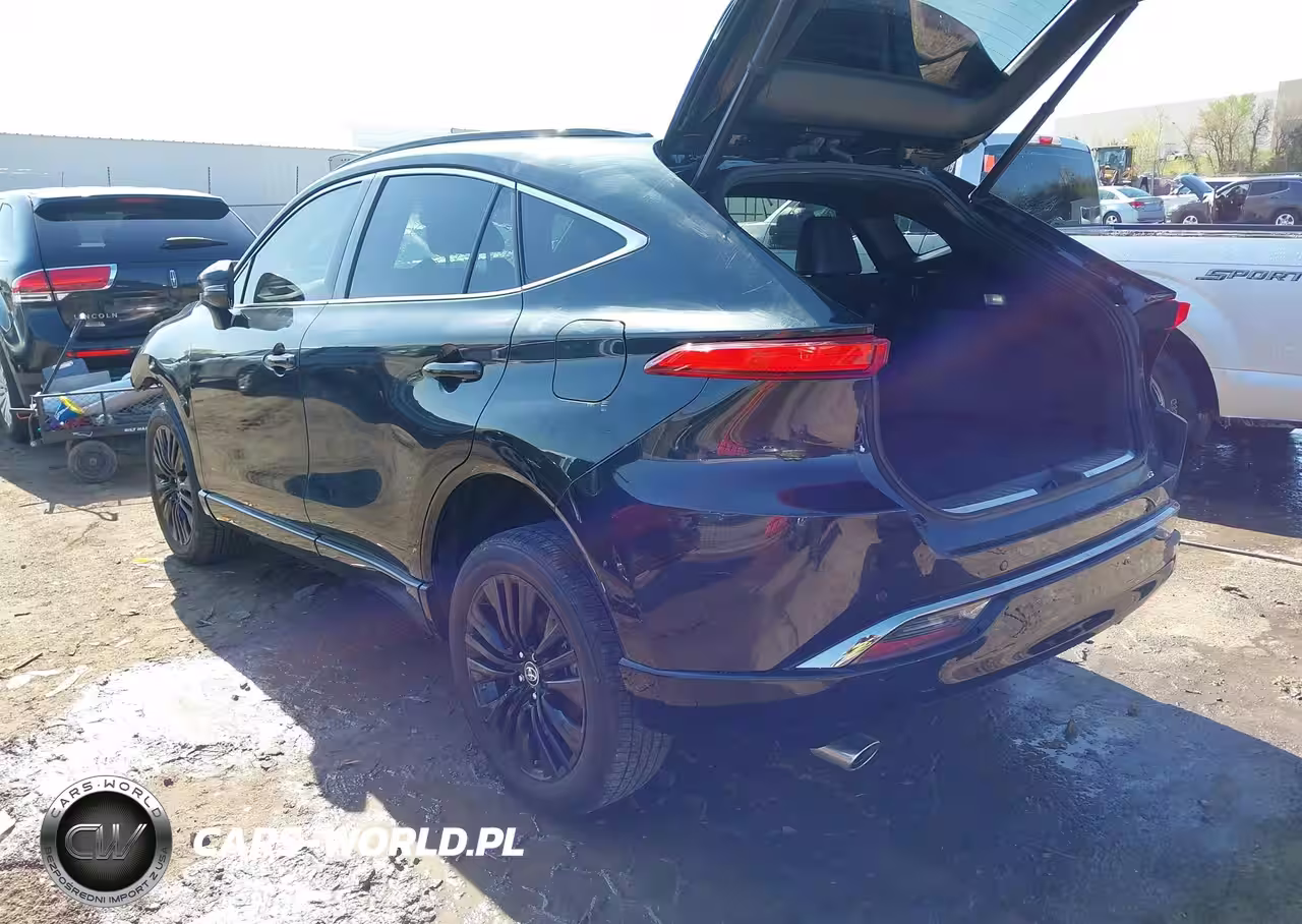 2023 Toyota Venza Nightshade Edition VIN:JTEAAAAH6PJ132773 - 3