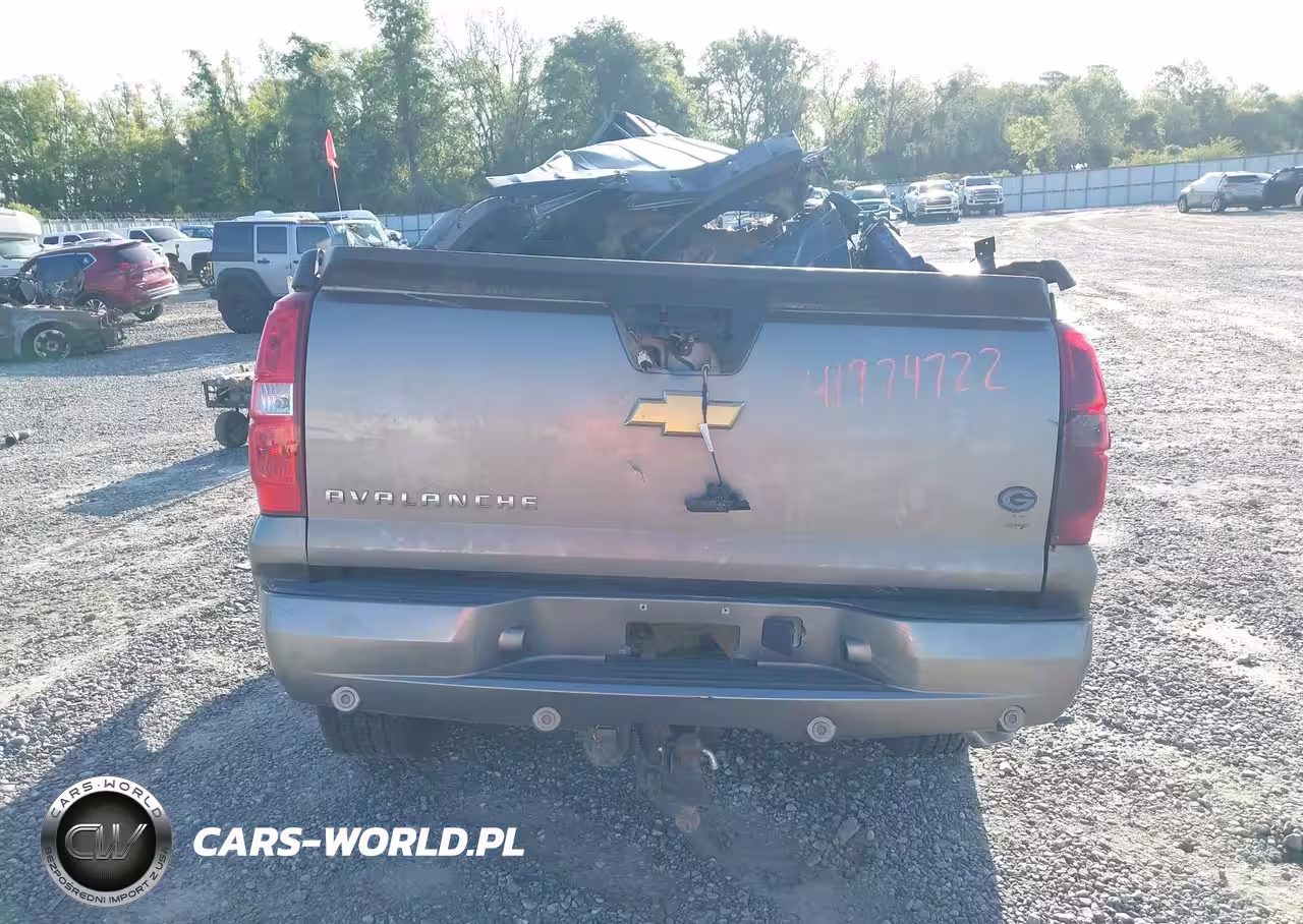 2012 Chevrolet Avalanche 1500 Ltz VIN:3GNTKGE71CG308842 - 16