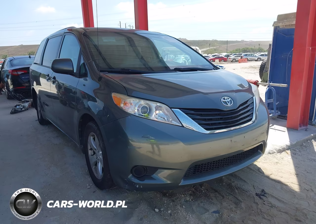 2014 Toyota Sienna Le V6 8 Passenger – zdjęcie 1 z 16