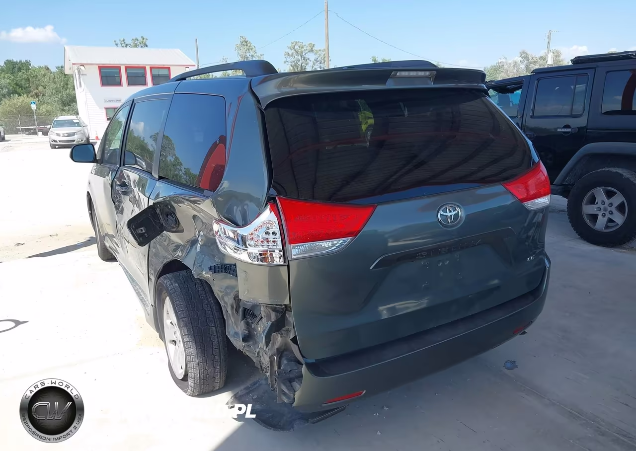 2014 Toyota Sienna Le V6 8 Passenger VIN:5TDKK3DC9ES423561 - 3