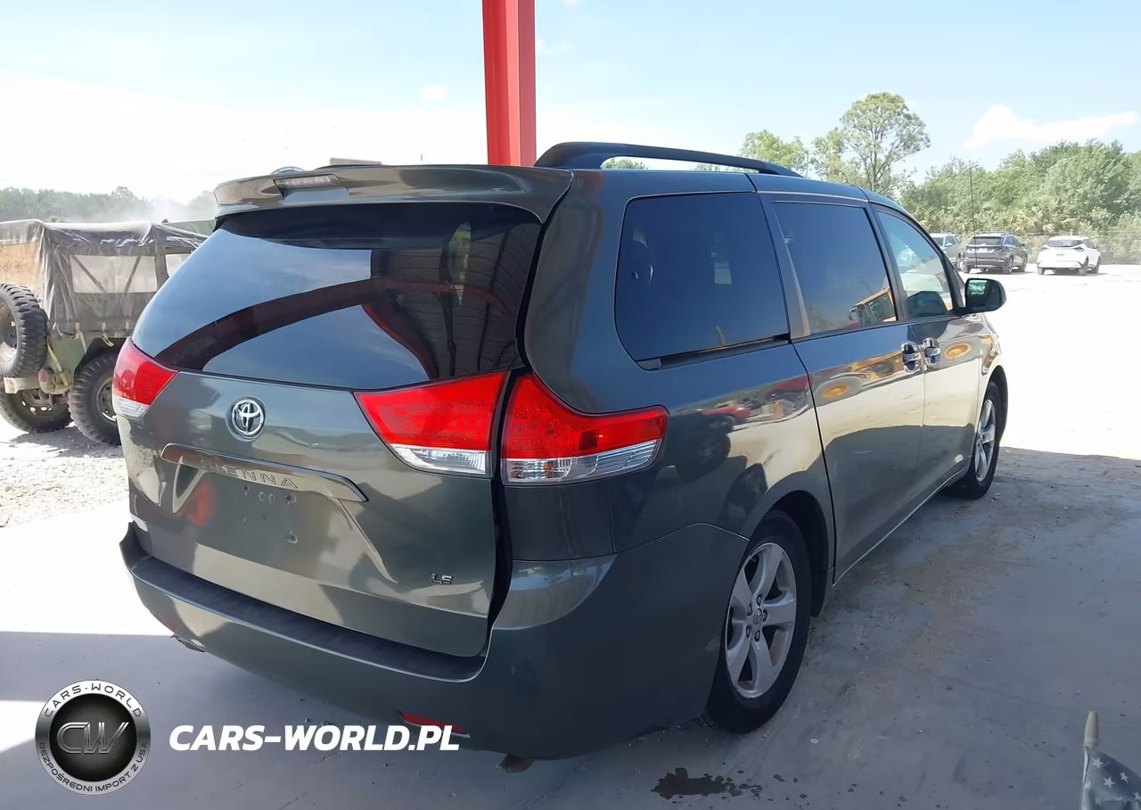 2014 Toyota Sienna Le V6 8 Passenger VIN:5TDKK3DC9ES423561 - 4