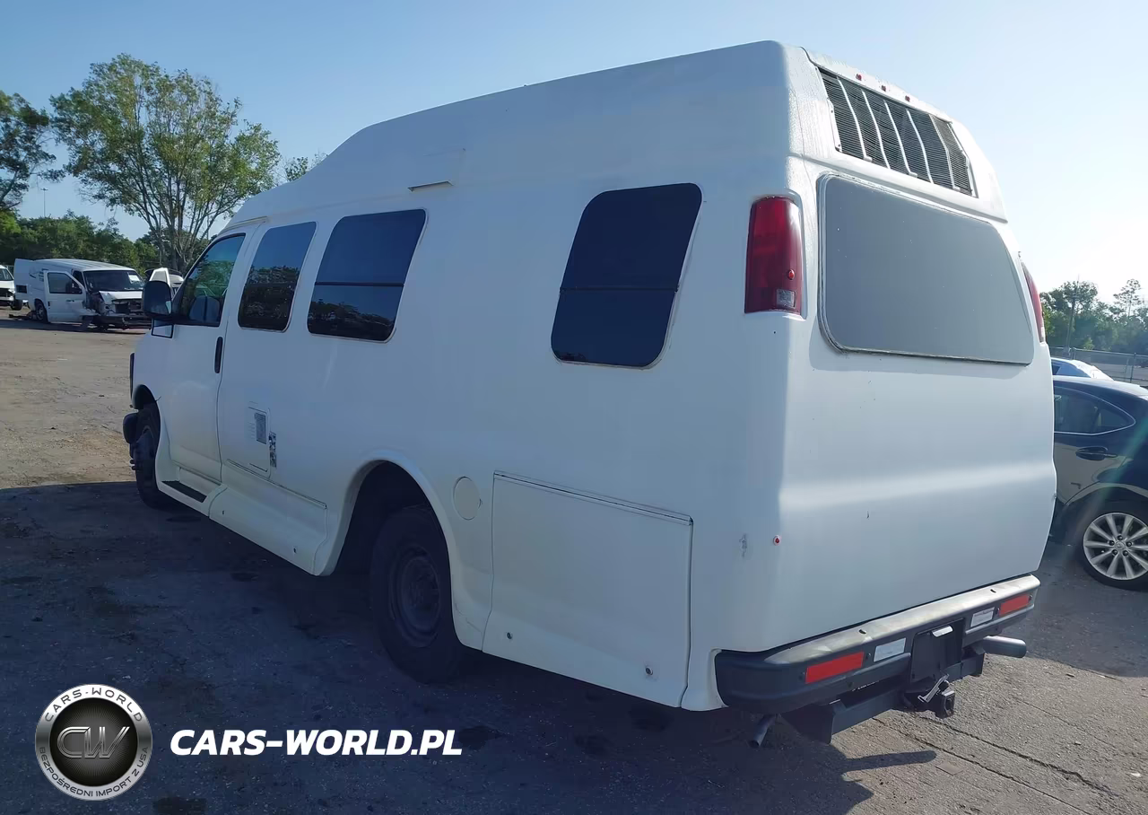2000 Chevrolet Express Rv Cutaway VIN:1GBHG31R5Y1208852 - 3
