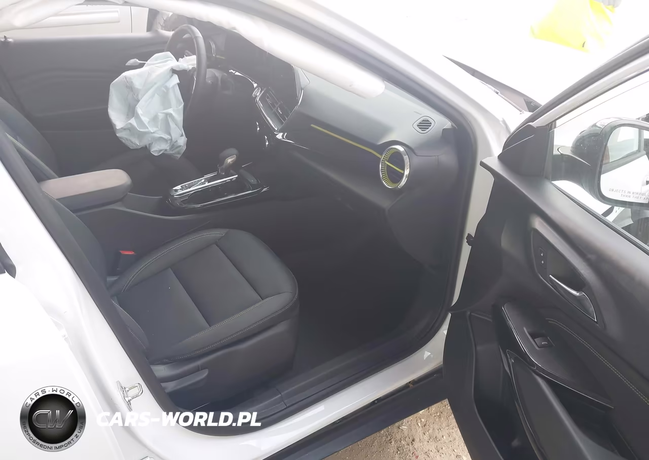 2025 Chevrolet Trax Fwd Activ VIN:KL77LKEPXSC067744 - 5