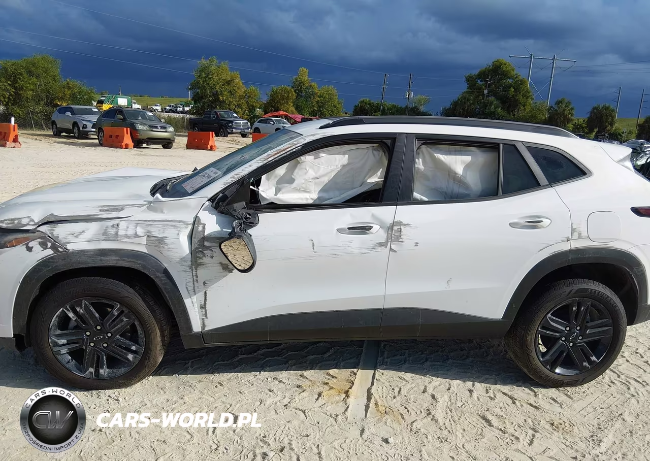 2025 Chevrolet Trax Fwd Activ VIN:KL77LKEPXSC067744 - 6