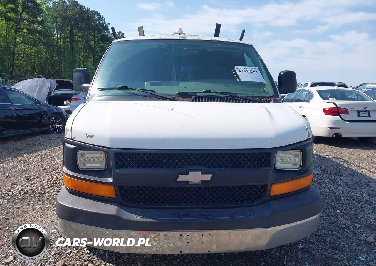 2008 Chevrolet Express Work Van VIN:1GCFG15X581225764 - 12