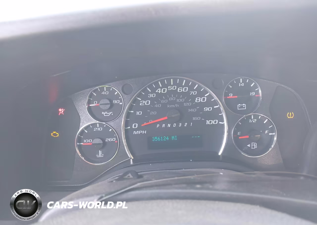 2008 Chevrolet Express Work Van VIN:1GCFG15X581225764 - 7