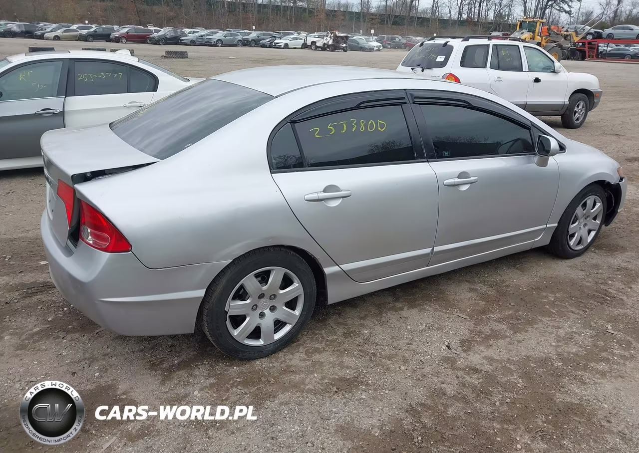 2007 Honda Civic Lx VIN:2HGFA16537H302647 - 4