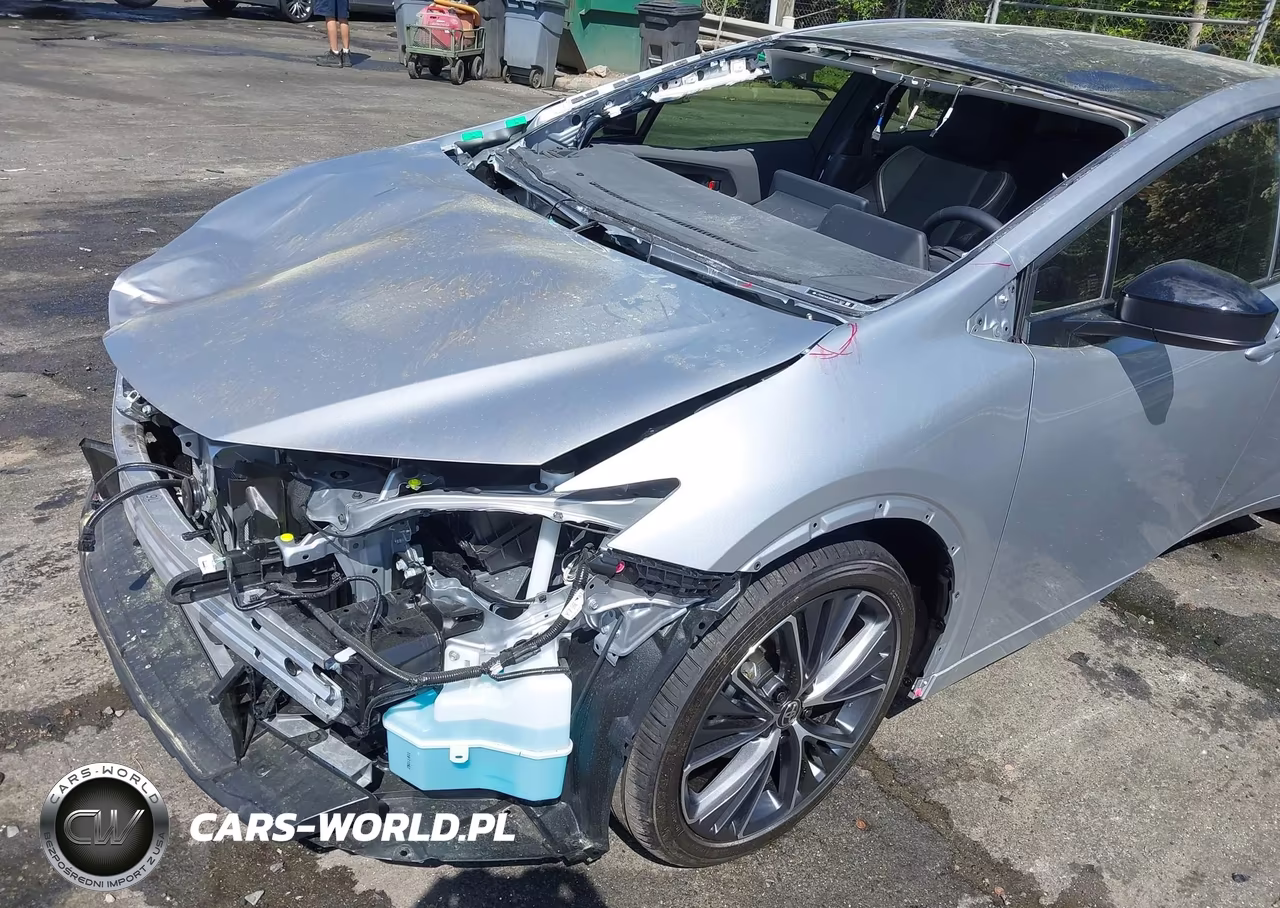 2025 Toyota Prius Xle VIN:JTDACAAU5S3051322 - 18