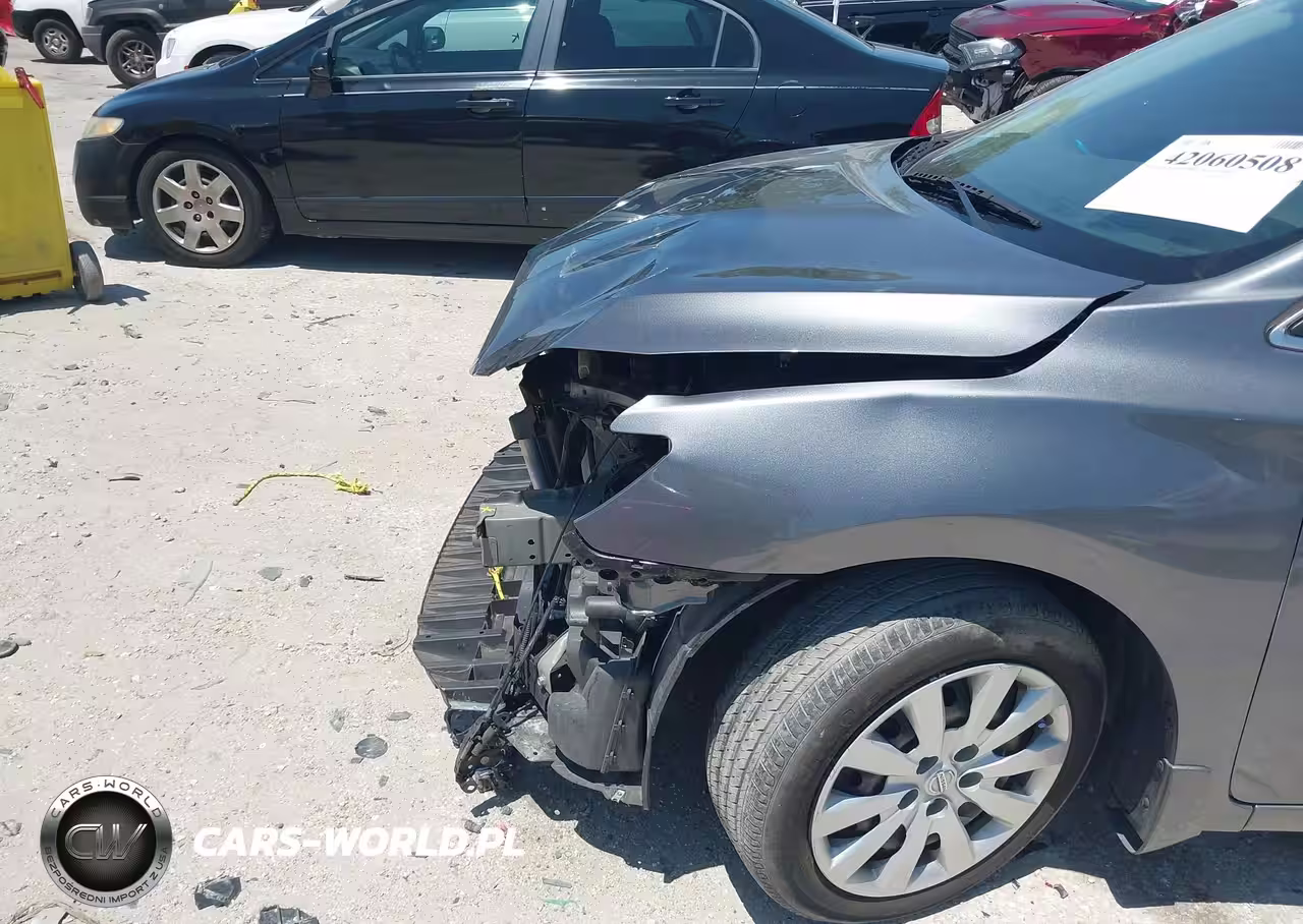 2019 Nissan Sentra S VIN:3N1AB7AP7KY441316 - 19