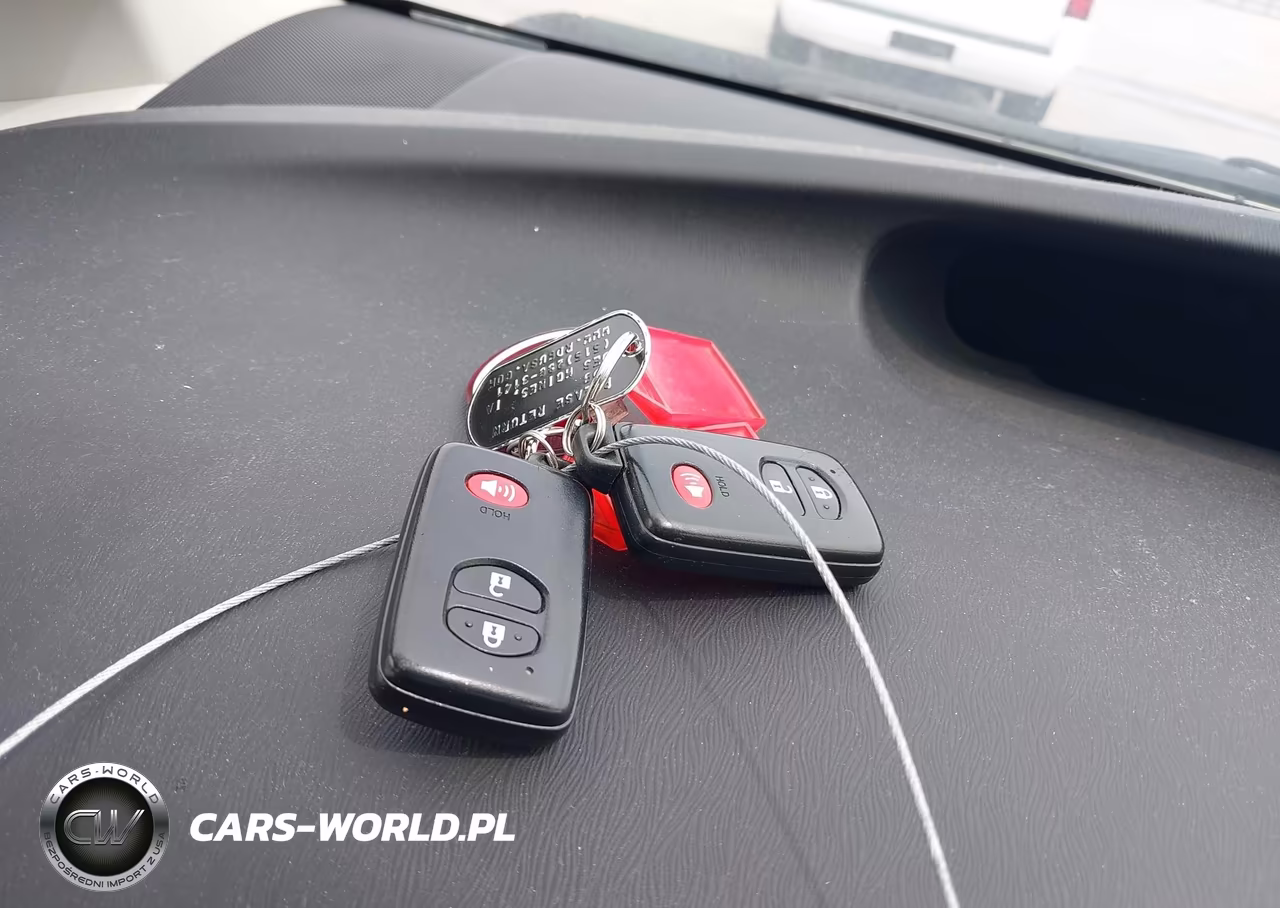 2013 Toyota Prius VIN:JTDKN3DU2D5608507 - 11