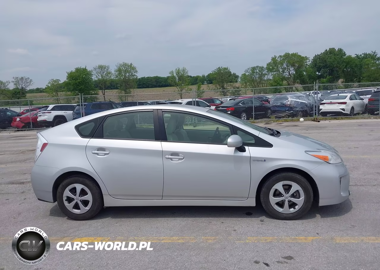 2013 Toyota Prius VIN:JTDKN3DU2D5608507 - 13