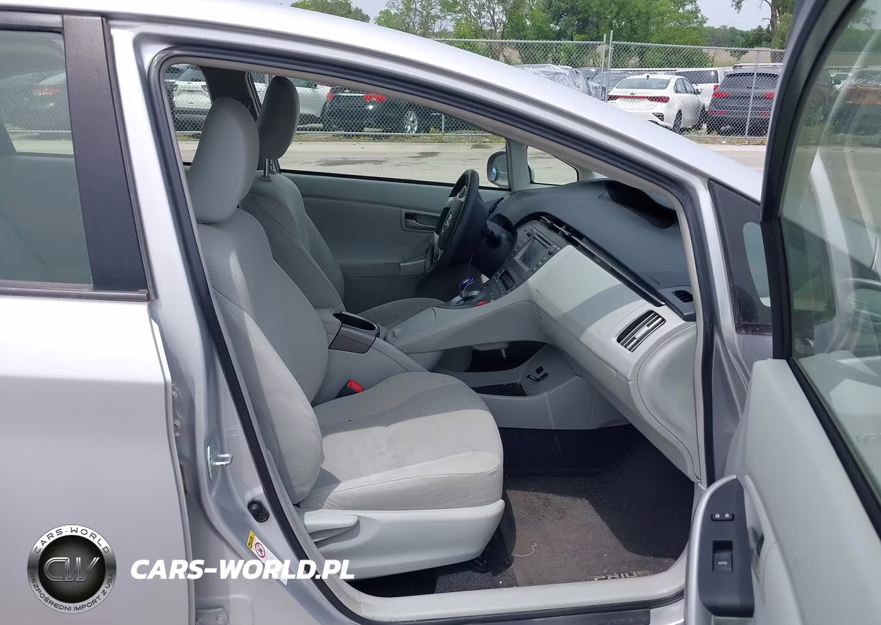2013 Toyota Prius VIN:JTDKN3DU2D5608507 - 5