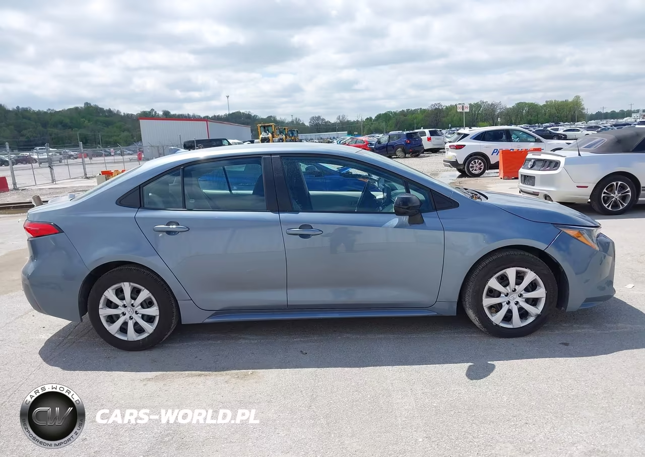 2022 Toyota Corolla Le VIN:5YFEPMAE6NP348272 - 13