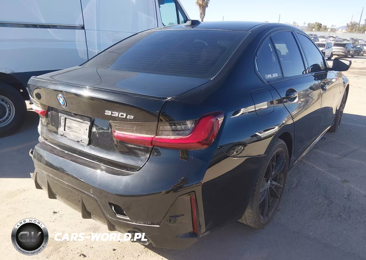 2023 BMW 3 Series 330E VIN:3MW39FF05P8C83697 - 4