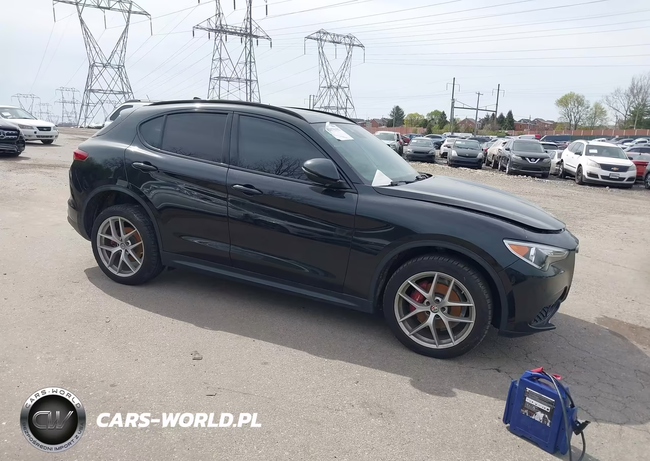 2019 Alfa Romeo Stelvio Ti Sport Awd – zdjęcie 1 z 17