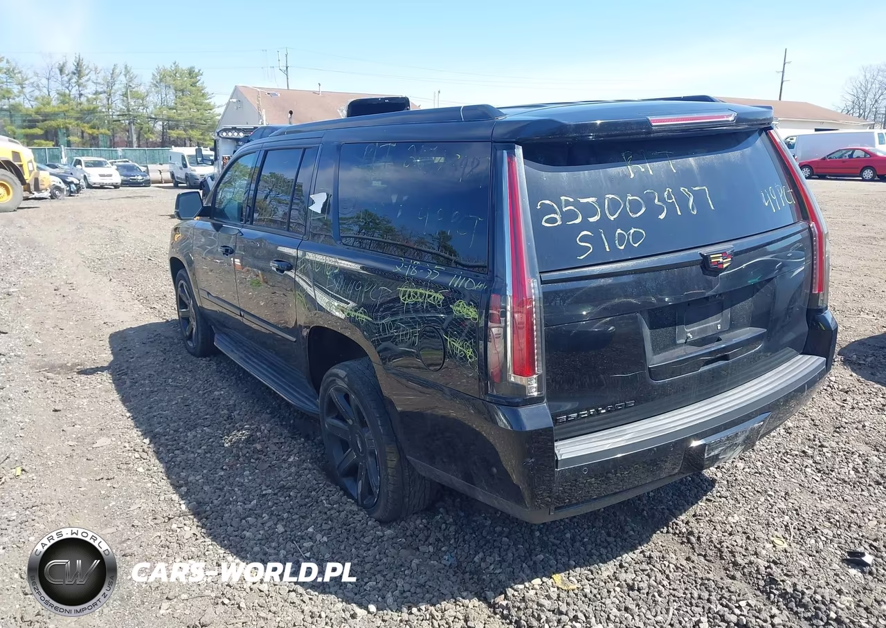 2017 Cadillac Escalade Esv Luxury VIN:1GYS4HKJ8HR131938 - 3