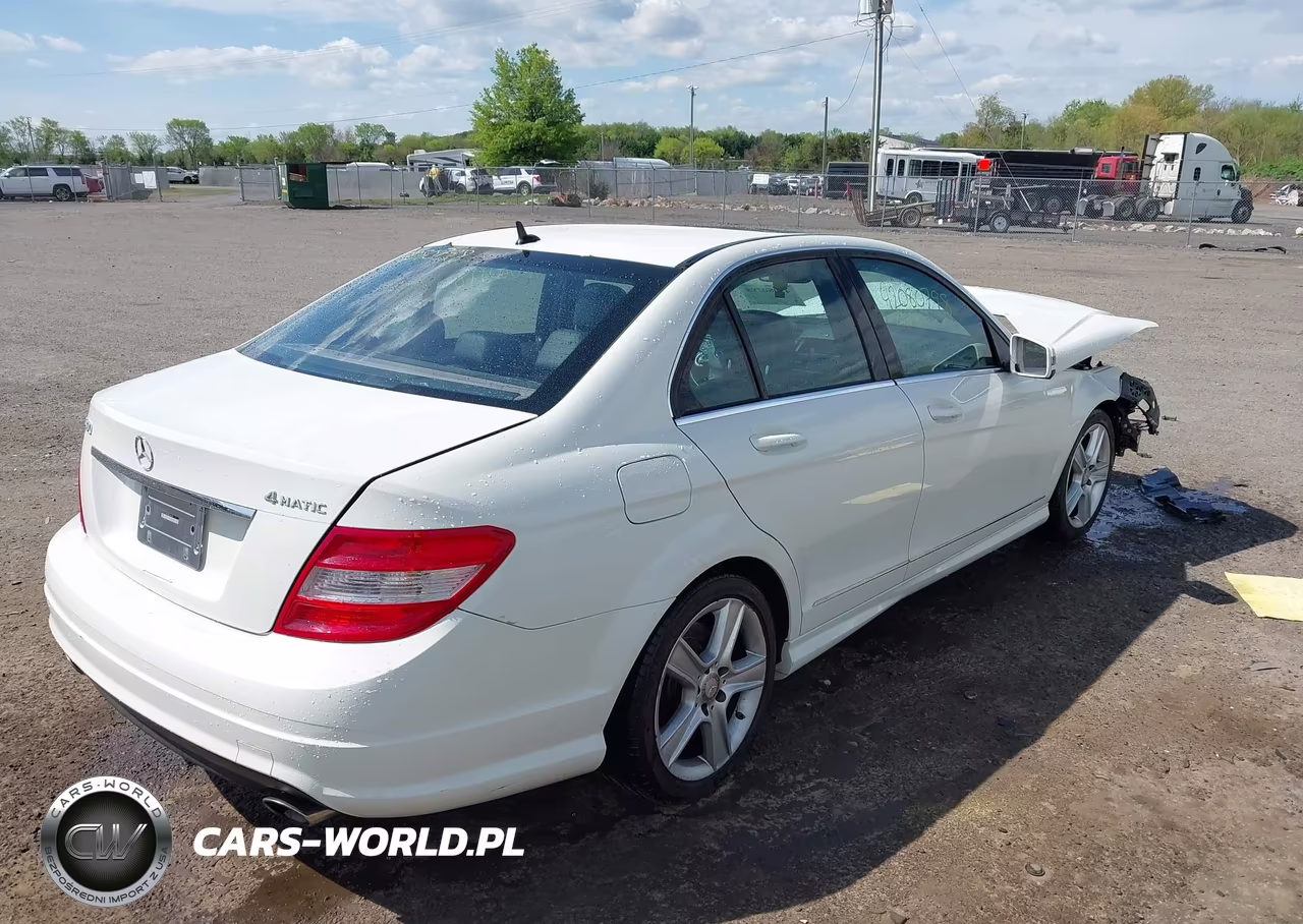 2011 Mercedes-Benz C 300 Luxury 4Matic-Sport 4Matic VIN:WDDGF8BB4BR166147 - 4