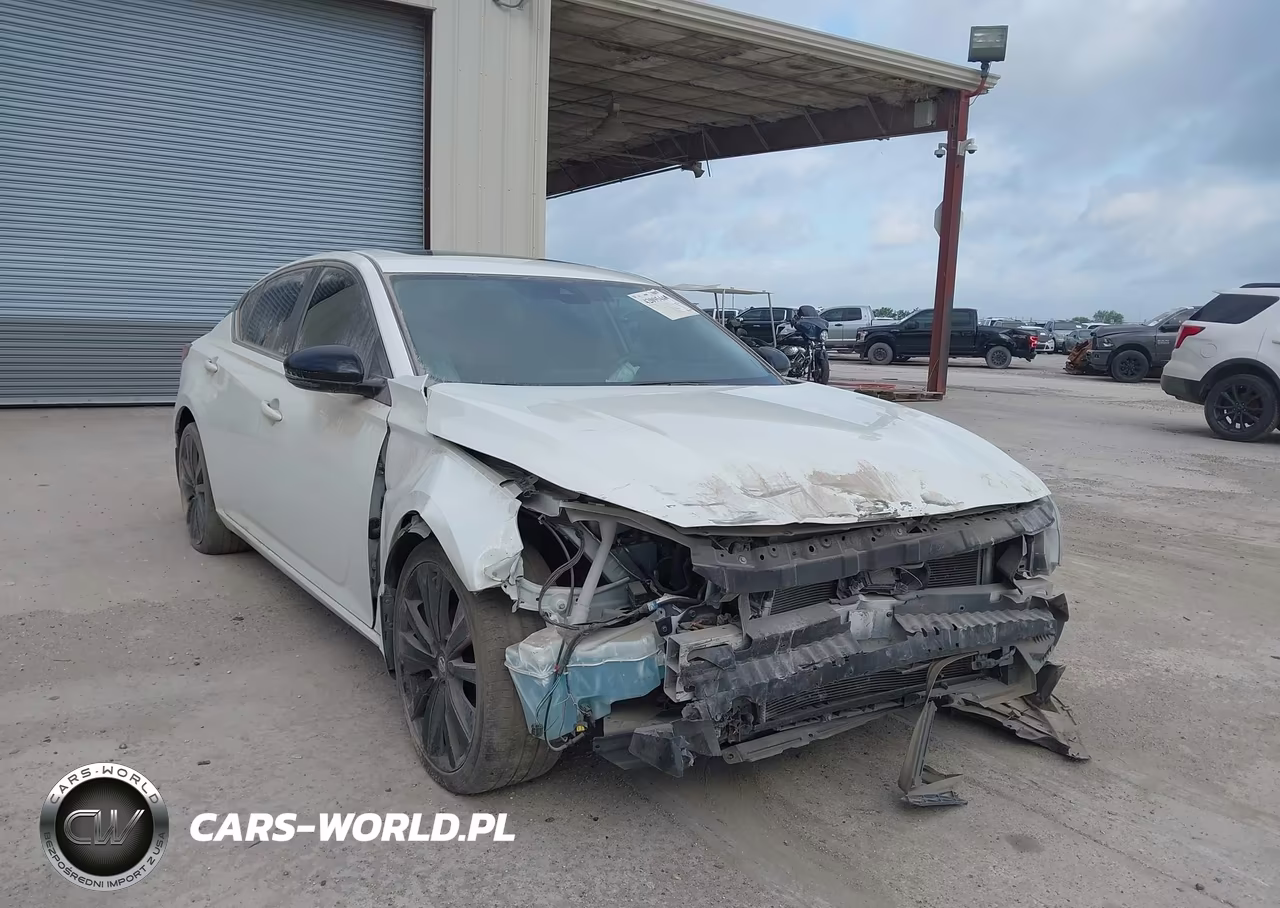 2020 NISSAN ALTIMA SR FWD – zdjęcie 1 z 17