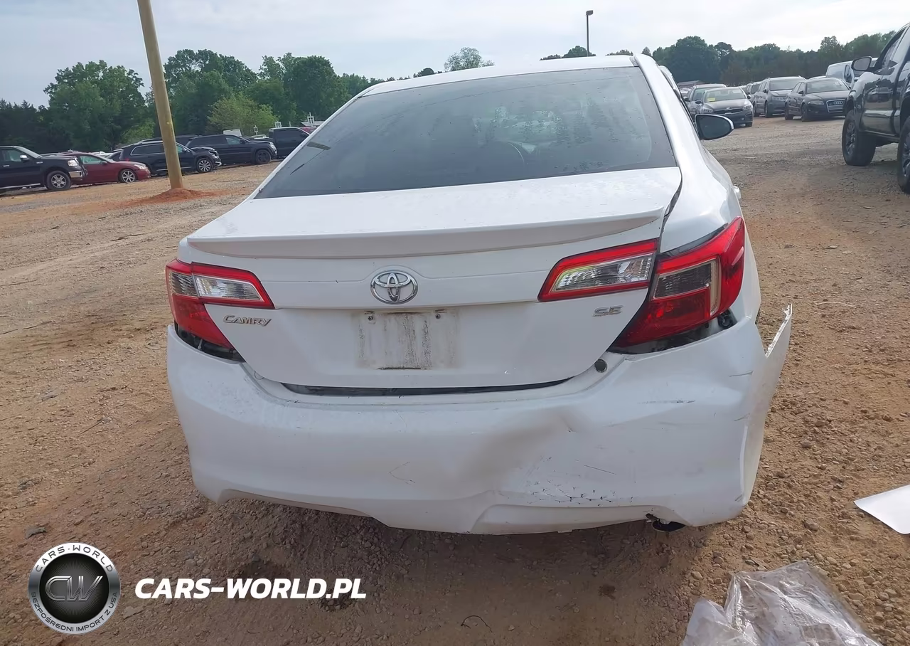 2016 Toyota Camry Se VIN:4T1BF1FK6DU705384 - 16