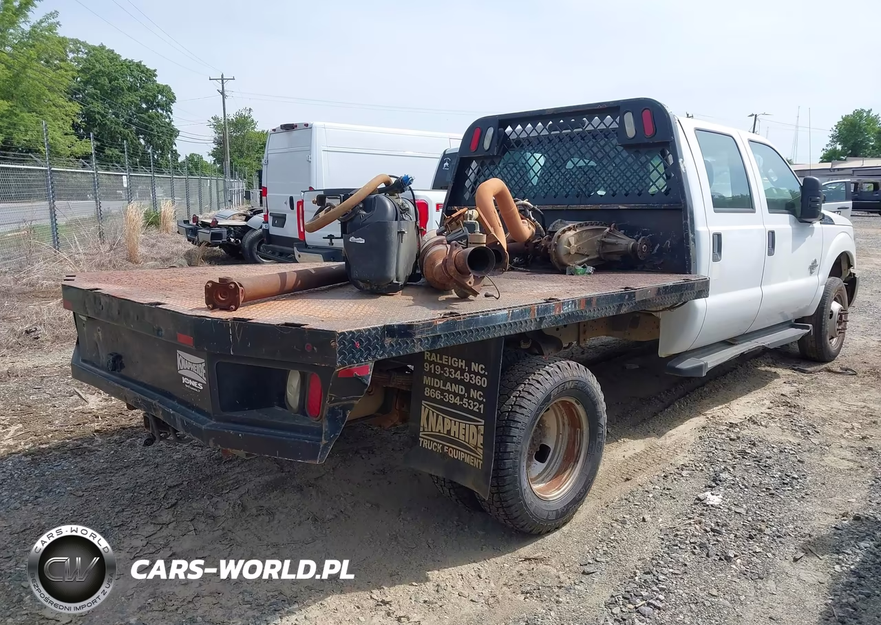 2016 Ford F-350 Chassis Xl VIN:1FD8W3HT4GEC10157 - 4