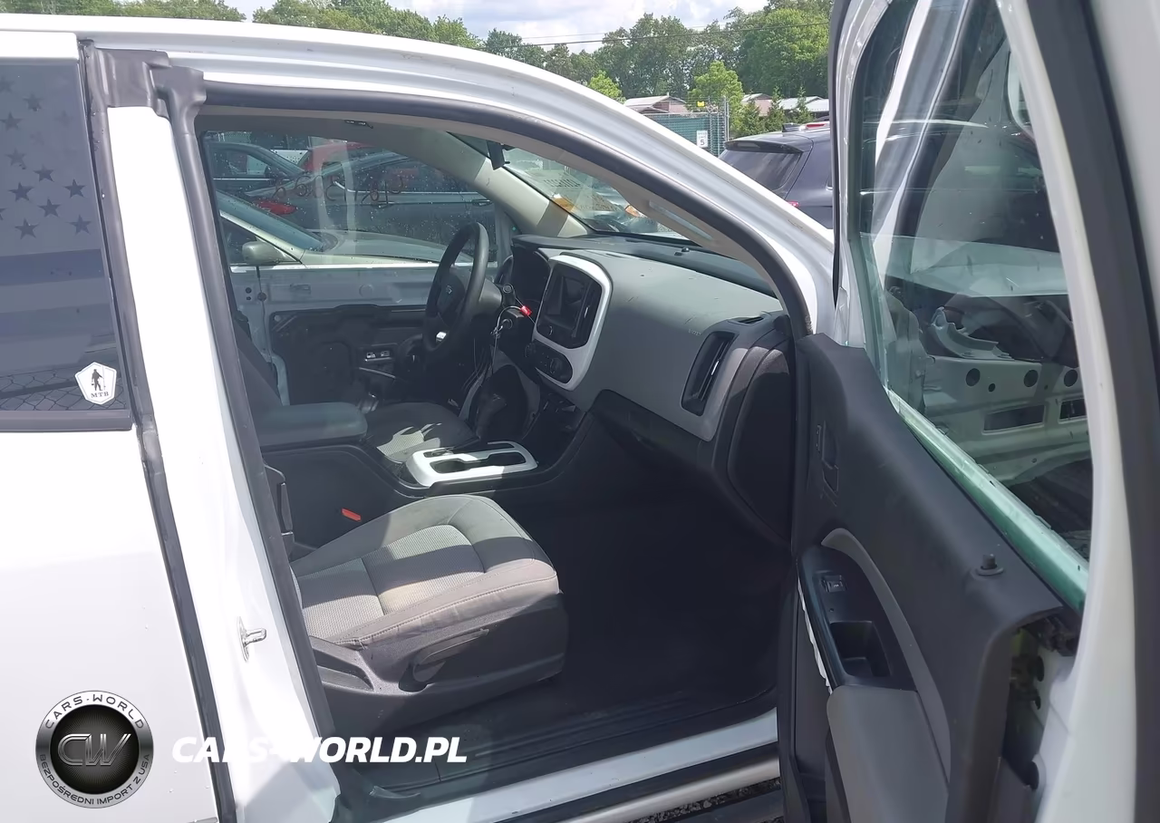 2019 Chevrolet Colorado Wt VIN:1GCHTBEA4K1301665 - 5