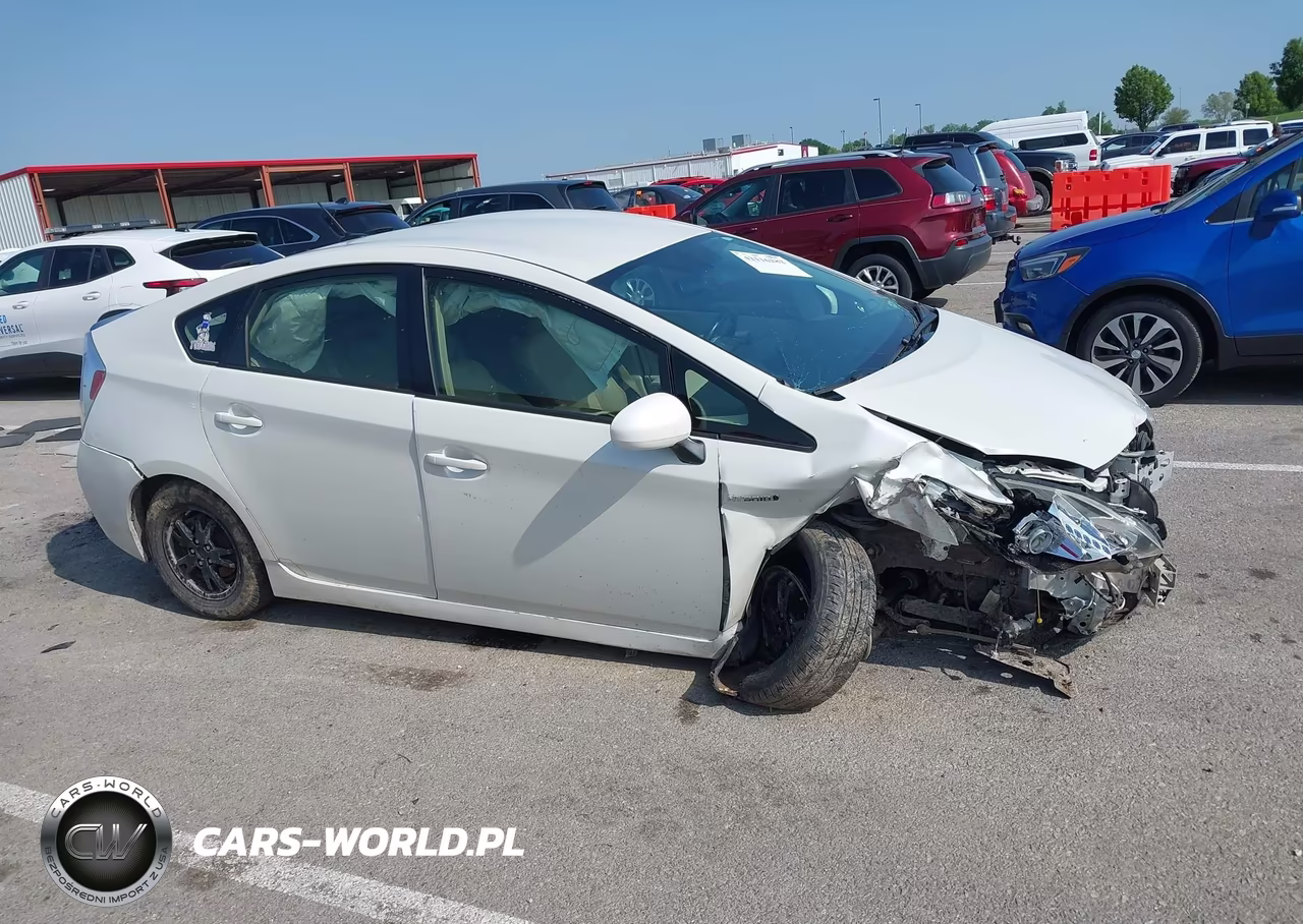 2015 Toyota Prius Four VIN:JTDKN3DU6F0413011 - 13