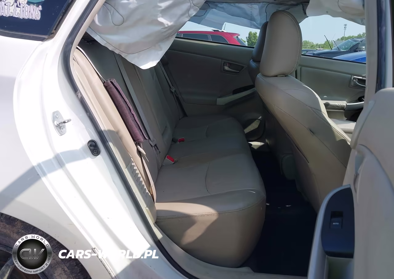 2015 Toyota Prius Four VIN:JTDKN3DU6F0413011 - 8
