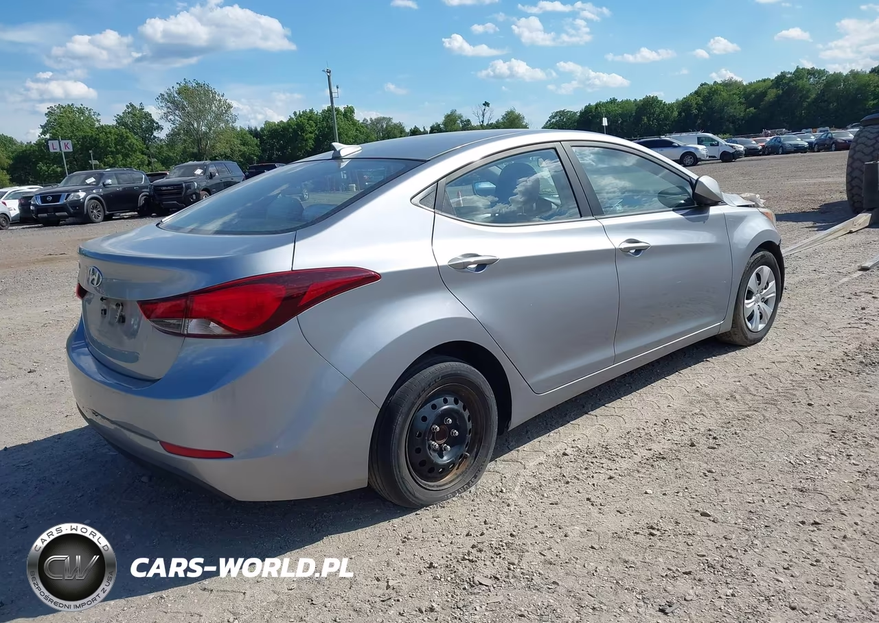 2016 Hyundai Elantra Se VIN:5NPDH4AE6GH785777 - 4