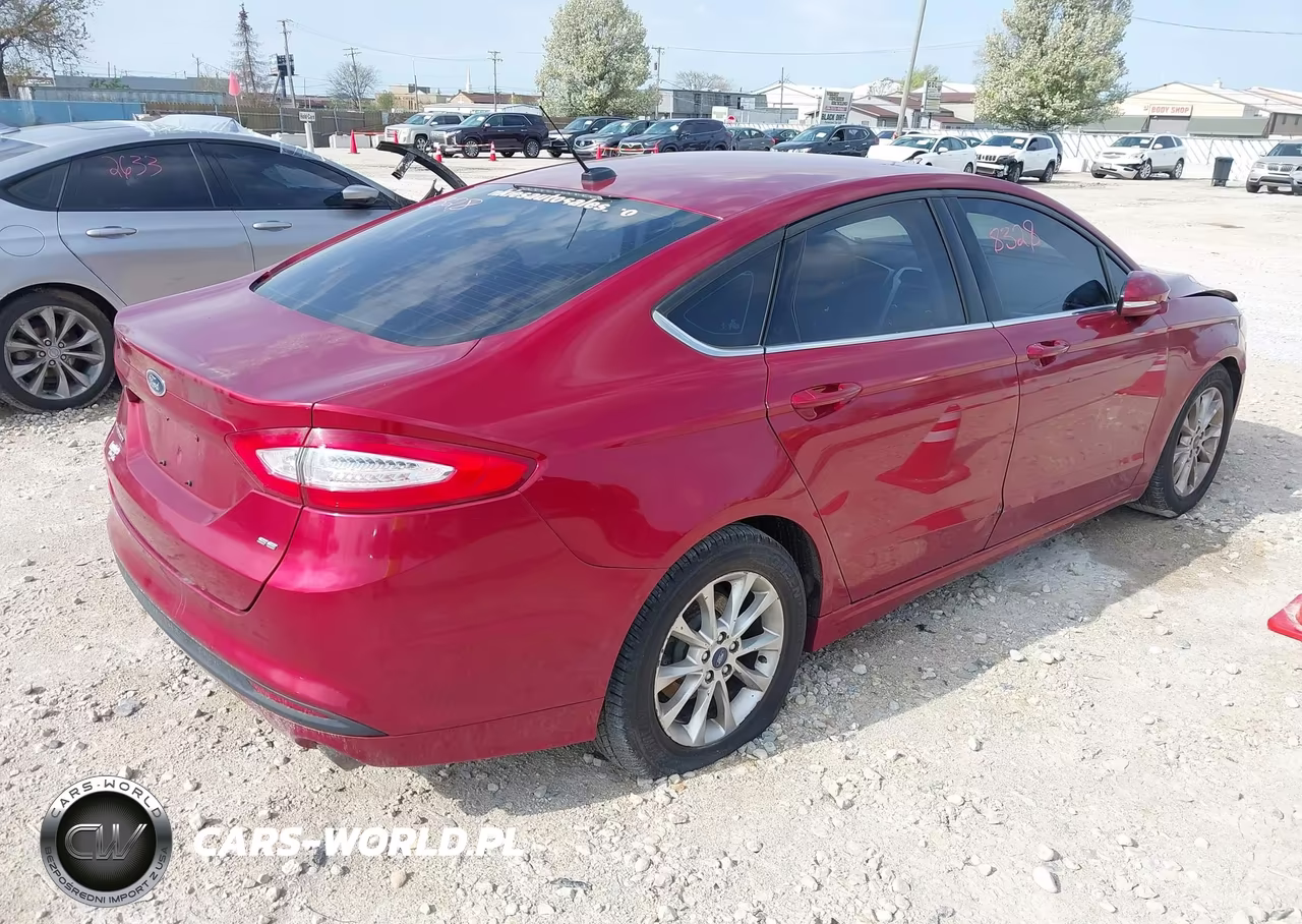 2015 Ford Fusion Se VIN:3FA6P0H70FR112562 - 4