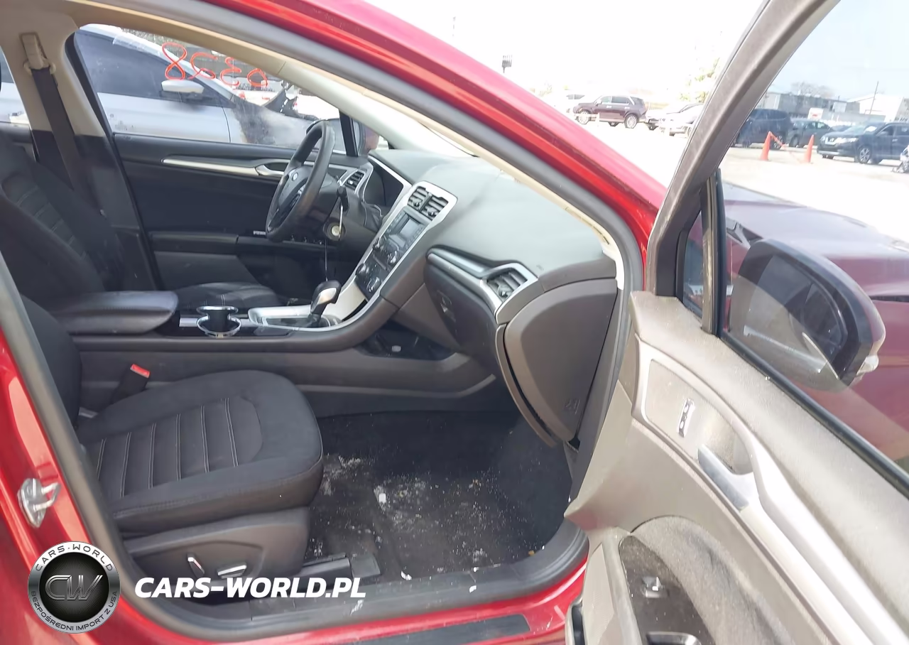 2015 Ford Fusion Se VIN:3FA6P0H70FR112562 - 5