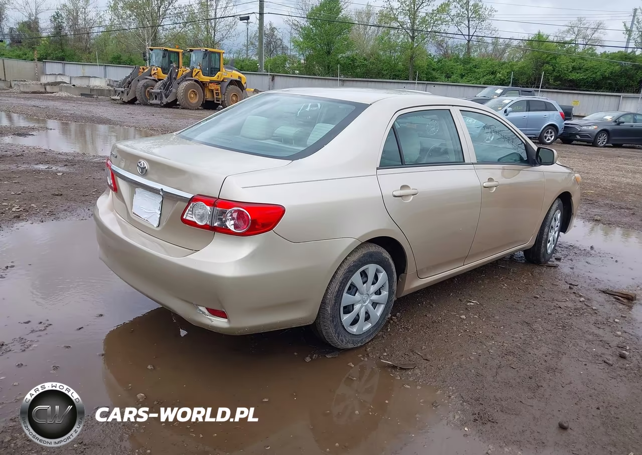 2013 Toyota Corolla L VIN:5YFBU4EE5DP215796 - 4