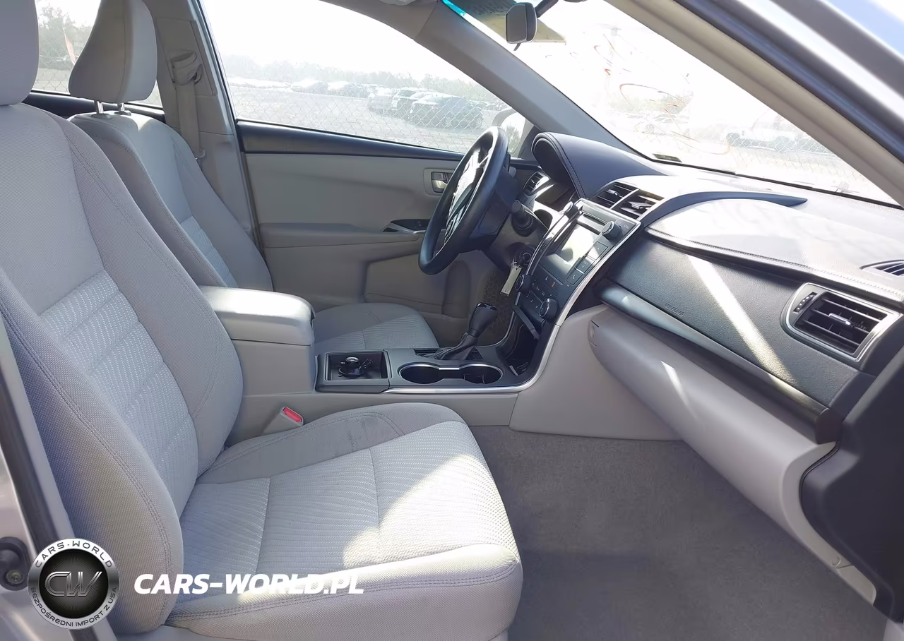 2017 Toyota Camry Le VIN:4T1BF1FK5HU346633 - 5