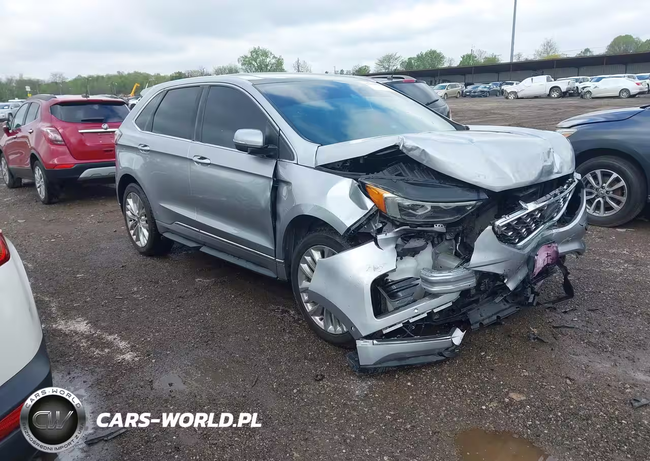 2020 Ford Edge Titanium