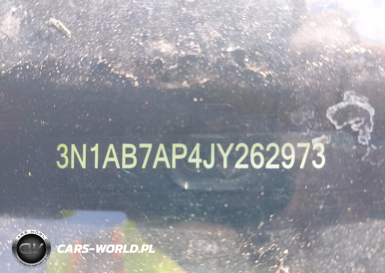 2018 Nissan Sentra Sr VIN:3N1AB7AP4JY262973 - 9