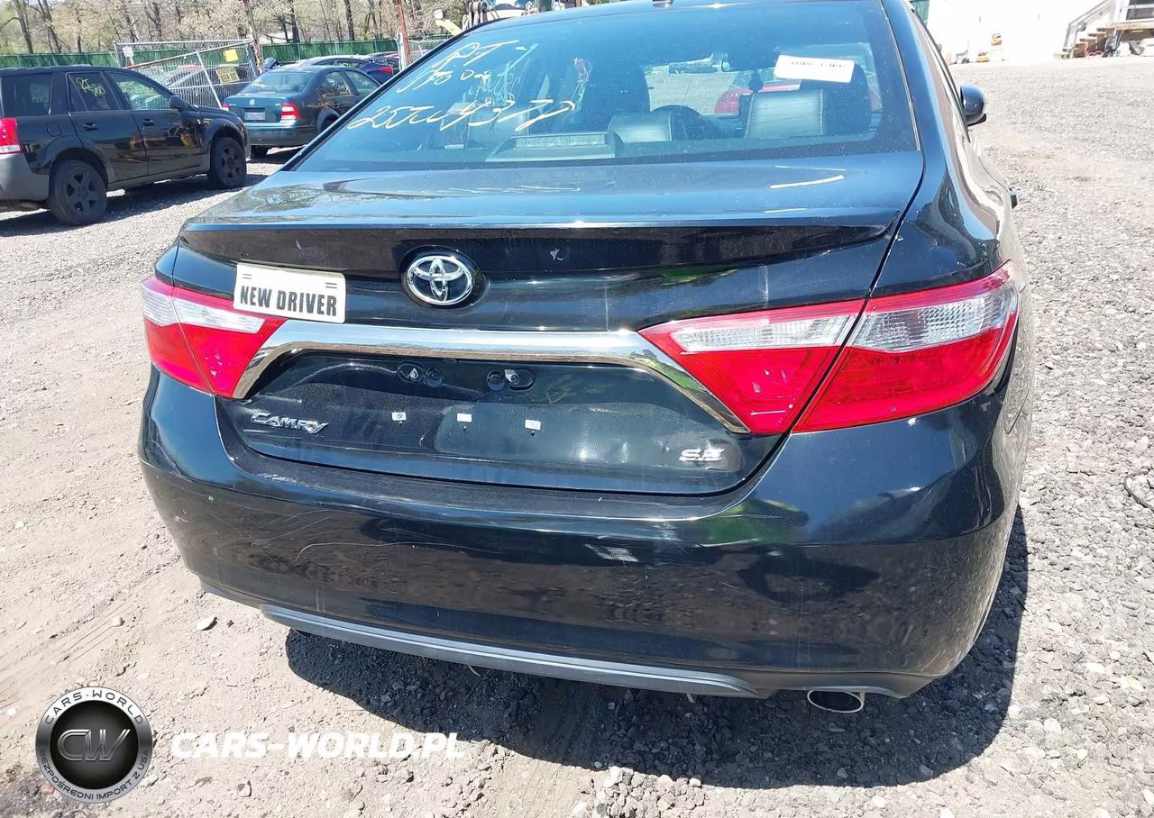 2016 Toyota Camry Se VIN:4T1BF1FK7GU555970 - 15