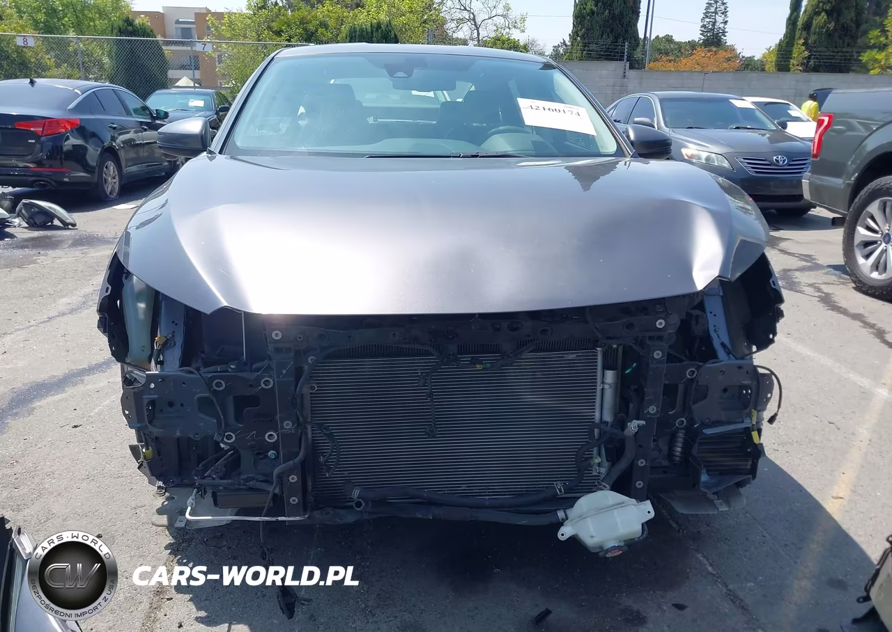 2019 Honda Clarity Plug-In Hybrid VIN:JHMZC5F11KC003078 - 6