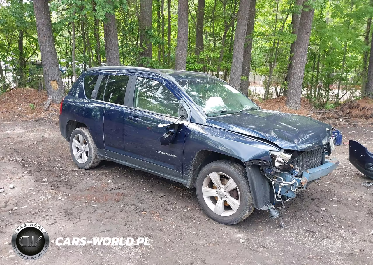2014 Jeep Compass Latitude – zdjęcie 1 z 17