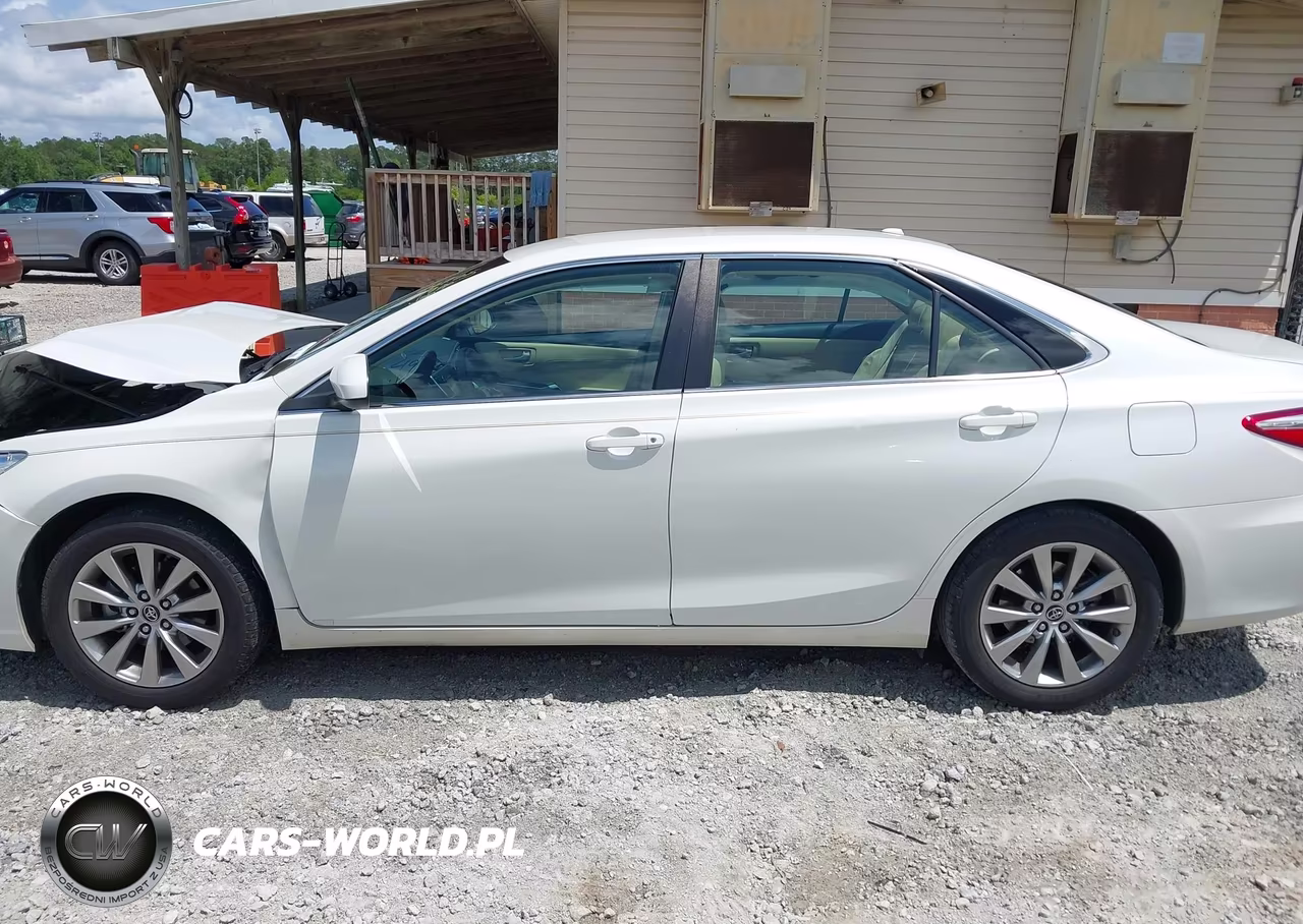 2015 Toyota Camry Xle VIN:4T1BF1FK8FU099959 - 14