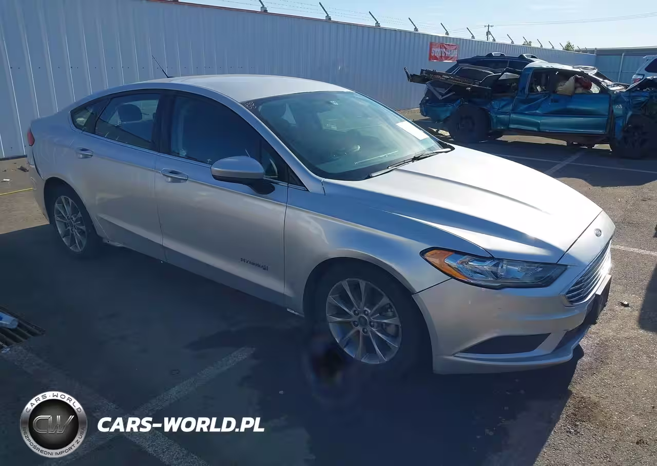 2017 Ford Fusion Hybrid Se